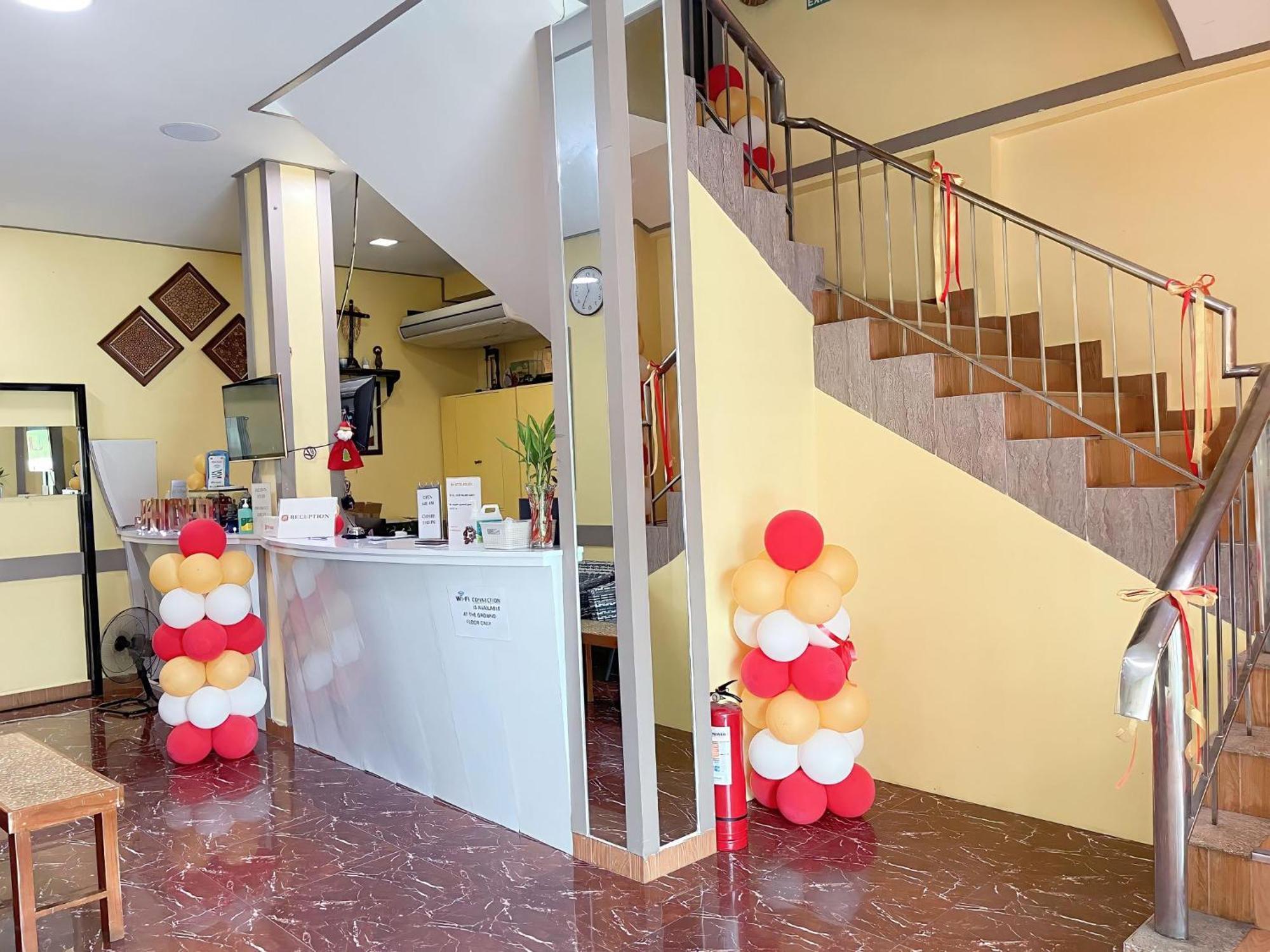 Jun And Helen Hotel And Restaurant آنغلوس المظهر الخارجي الصورة